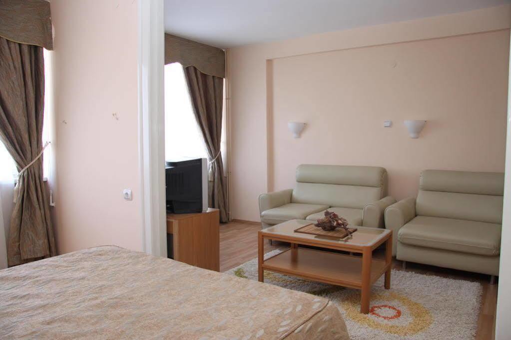 Hotel קרגיובאק מראה חיצוני תמונה